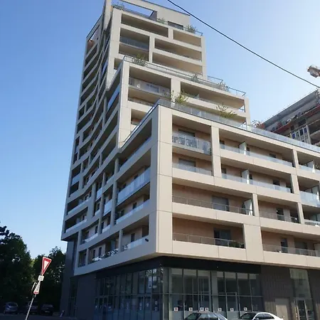 Centre - Superbe F2 - Classe 3 Etoiles Apartment